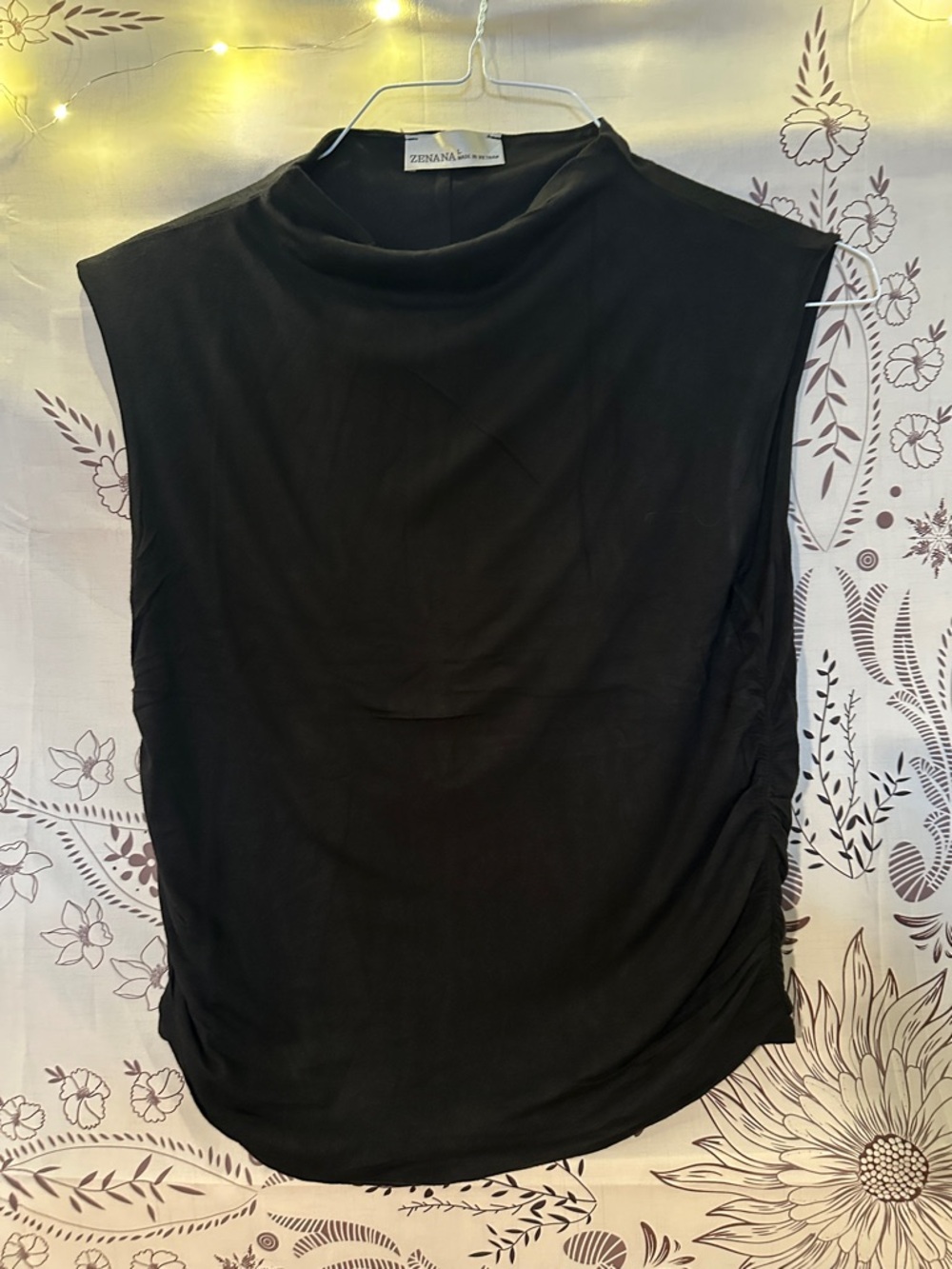 Zenana Outfitters Black Sleeveless Mock Neck Tank